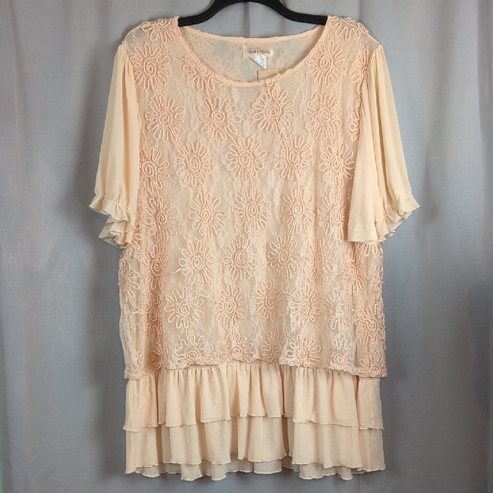 Lady Noiz Crochet/Lace Tunic in Cream